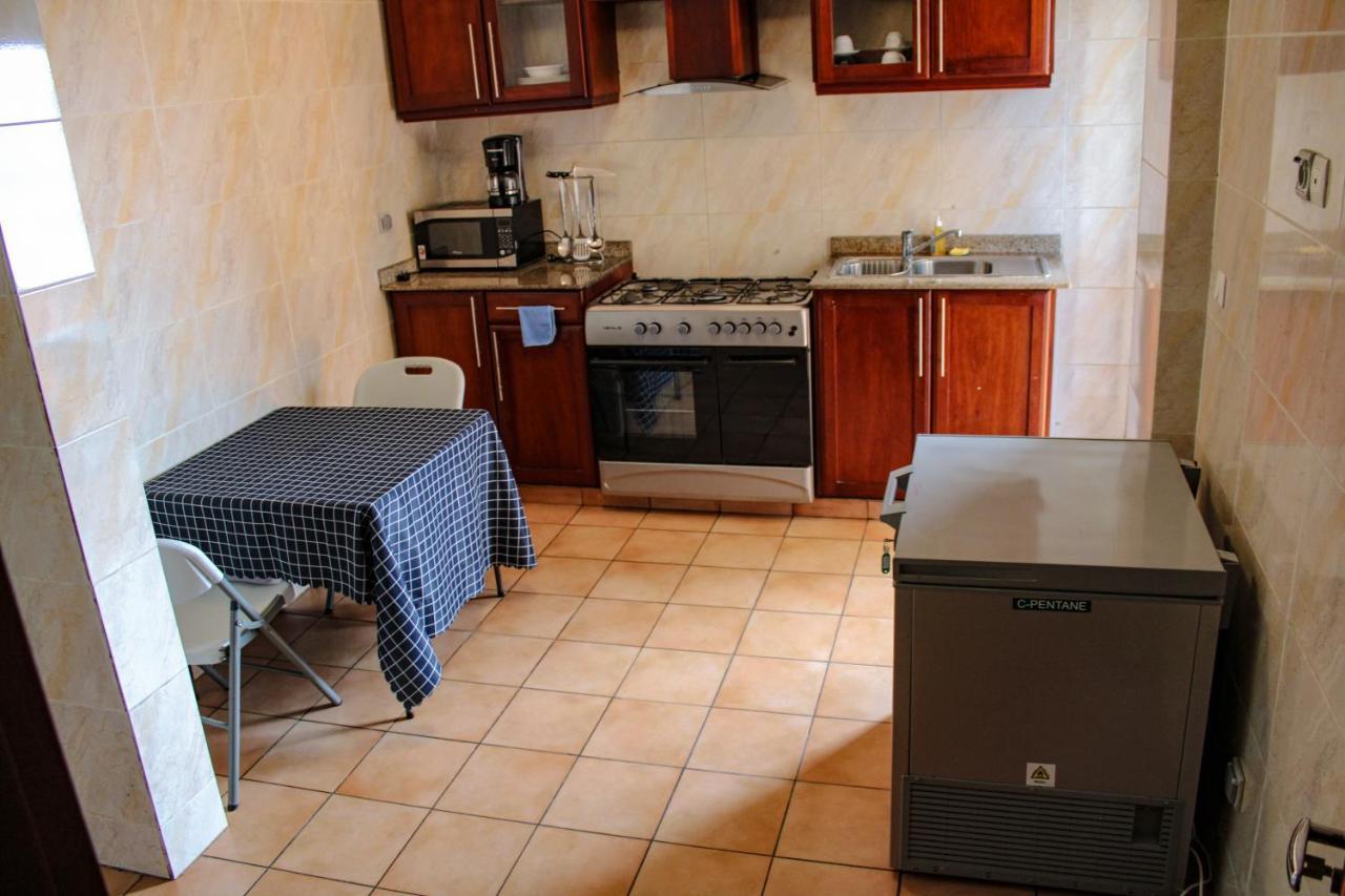 Residence Le Carat Bonapriso Douala Bagian luar foto