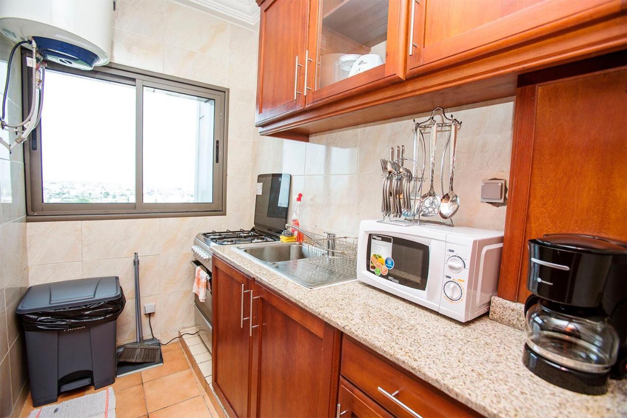Residence Le Carat Bonapriso Douala Bagian luar foto